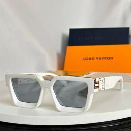 Picture of LV Sunglasses _SKUfw56809660fw